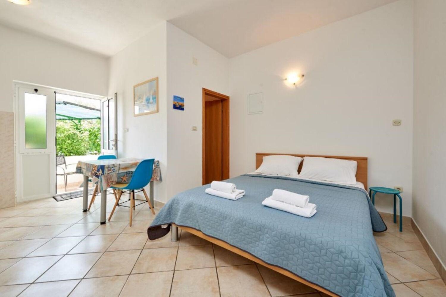 Apartments Mare - 30 M From Pebble Beach Seget Vranjica Exterior photo