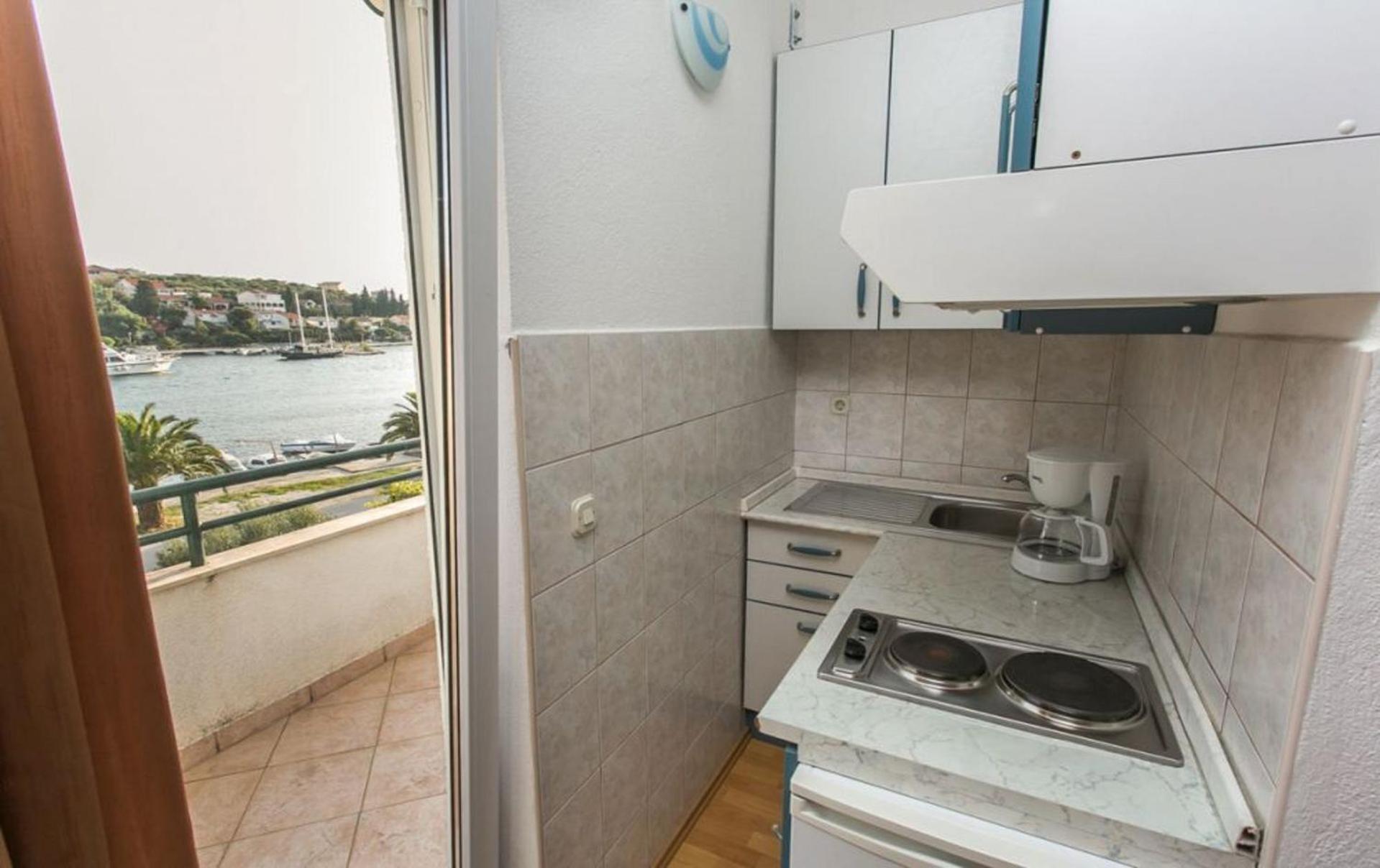 Apartments Mare - 30 M From Pebble Beach Seget Vranjica Exterior photo