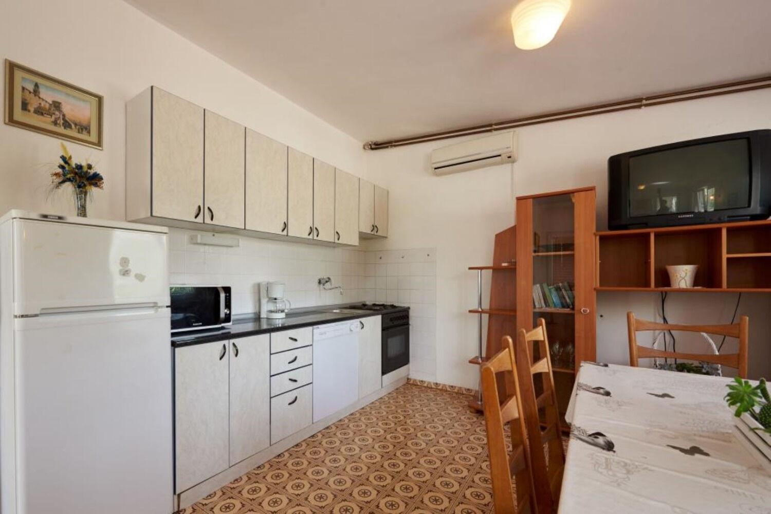 Apartments Mare - 30 M From Pebble Beach Seget Vranjica Exterior photo