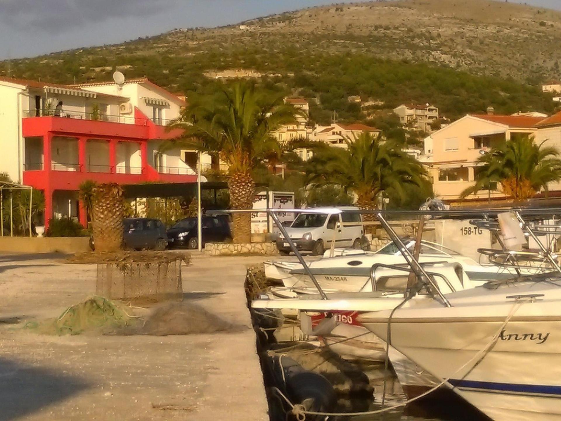 Apartments Mare - 30 M From Pebble Beach Seget Vranjica Exterior photo